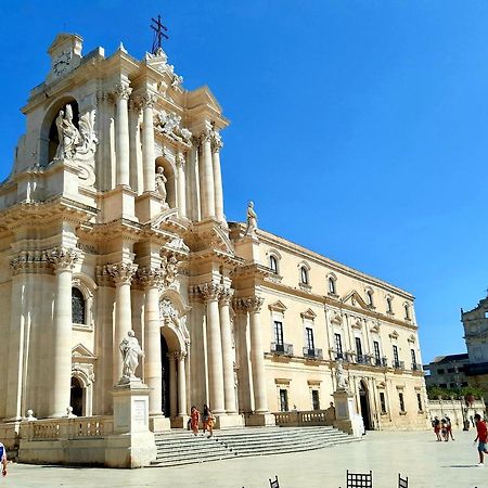 Elegante Appartamento In Palazzo Storico Ortigia Szirakúza Kültér fotó