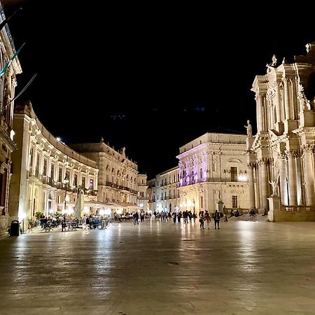Elegante Appartamento In Palazzo Storico Ortigia Szirakúza Kültér fotó