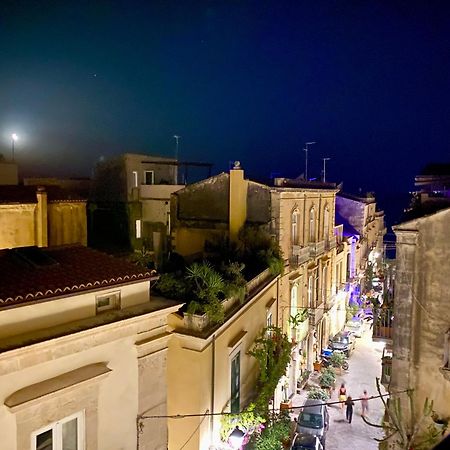 Elegante Appartamento In Palazzo Storico Ortigia Szirakúza Kültér fotó