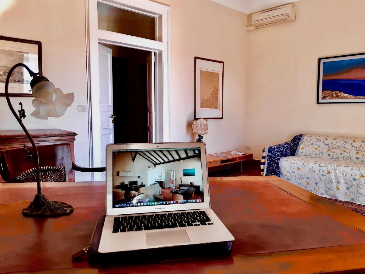 Elegante Appartamento In Palazzo Storico Ortigia Szirakúza Kültér fotó