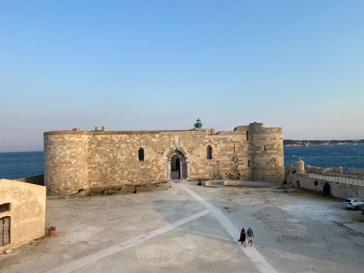 Elegante Appartamento In Palazzo Storico Ortigia Szirakúza Kültér fotó