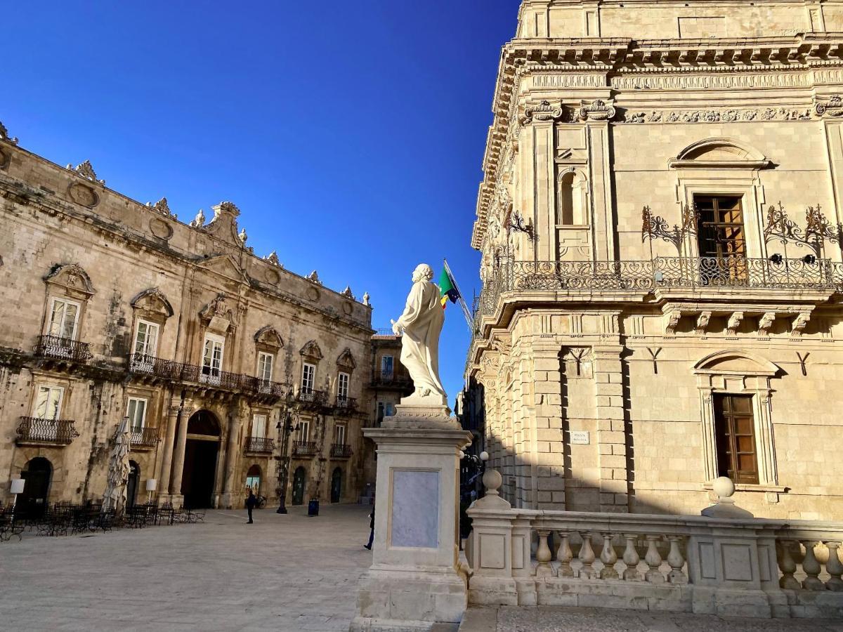 Elegante Appartamento In Palazzo Storico Ortigia Szirakúza Kültér fotó