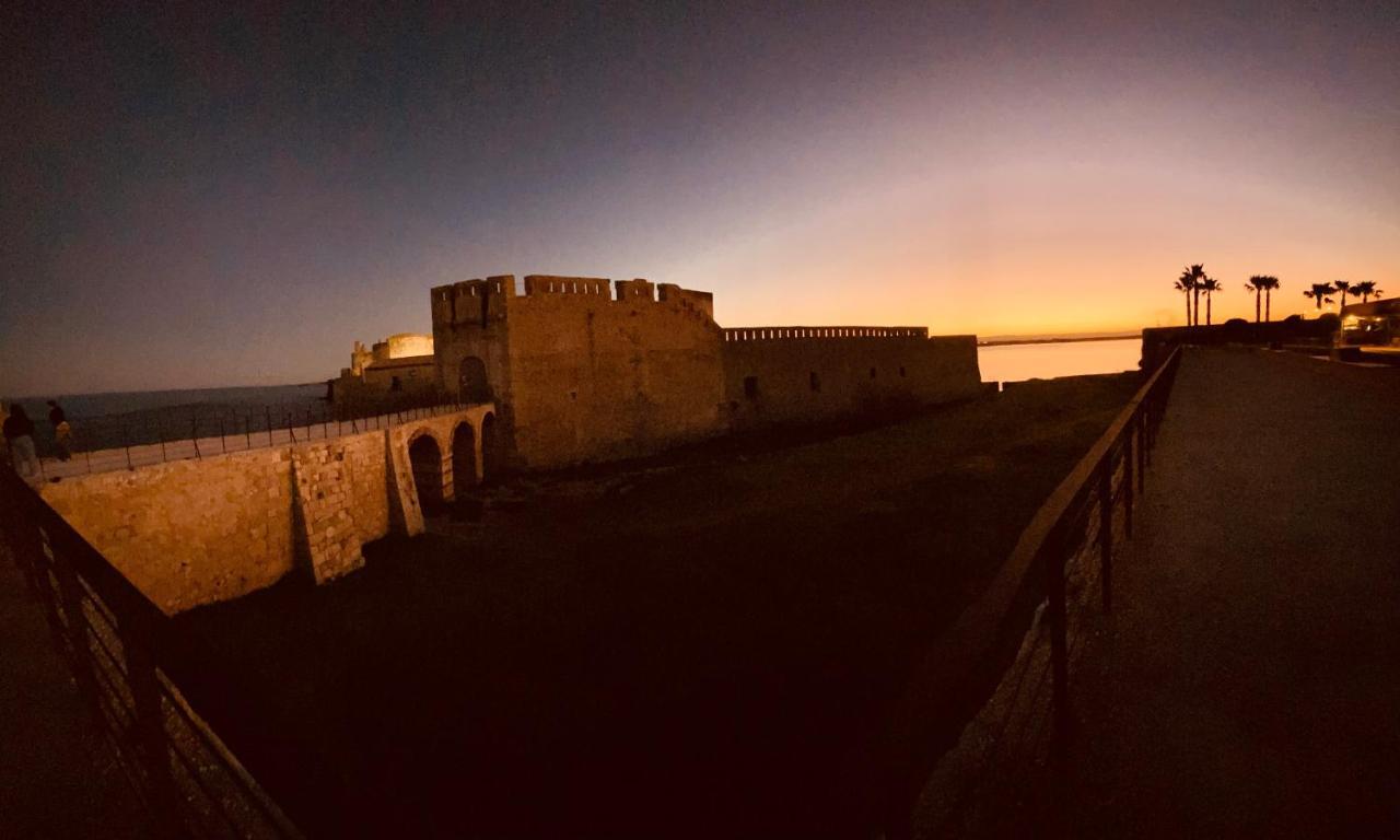 Elegante Appartamento In Palazzo Storico Ortigia Szirakúza Kültér fotó