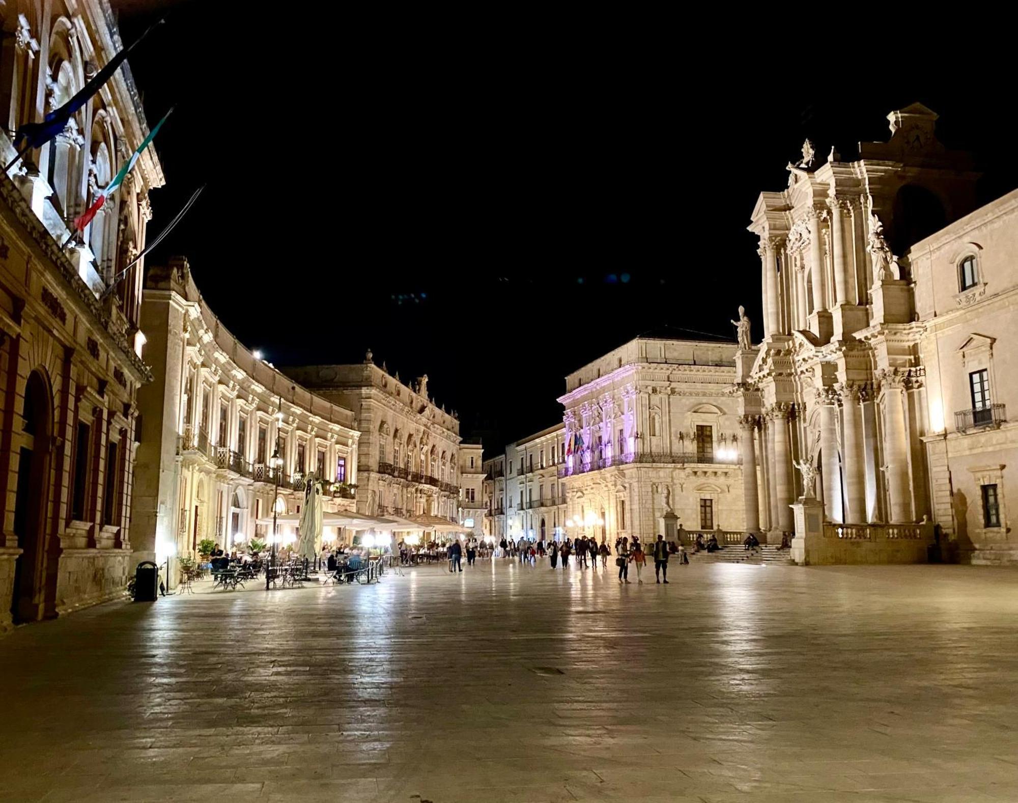Elegante Appartamento In Palazzo Storico Ortigia Szirakúza Kültér fotó